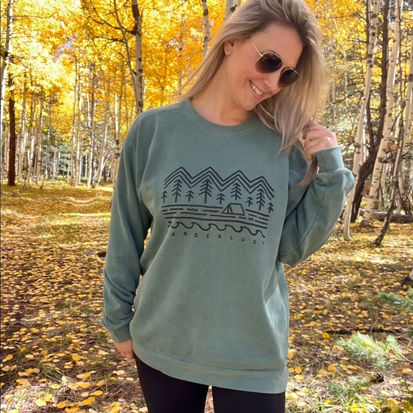Wanderlust Sweatshirt - Picture 2 of 4